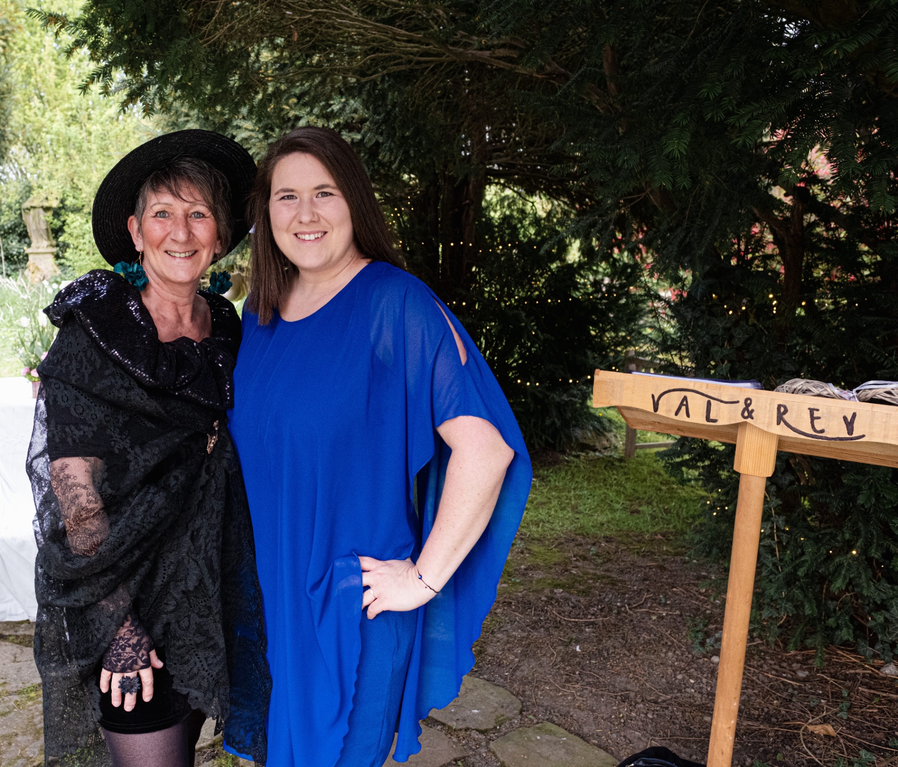 Valérie et sa fille Cloé, sous le pupitre Val&Rev